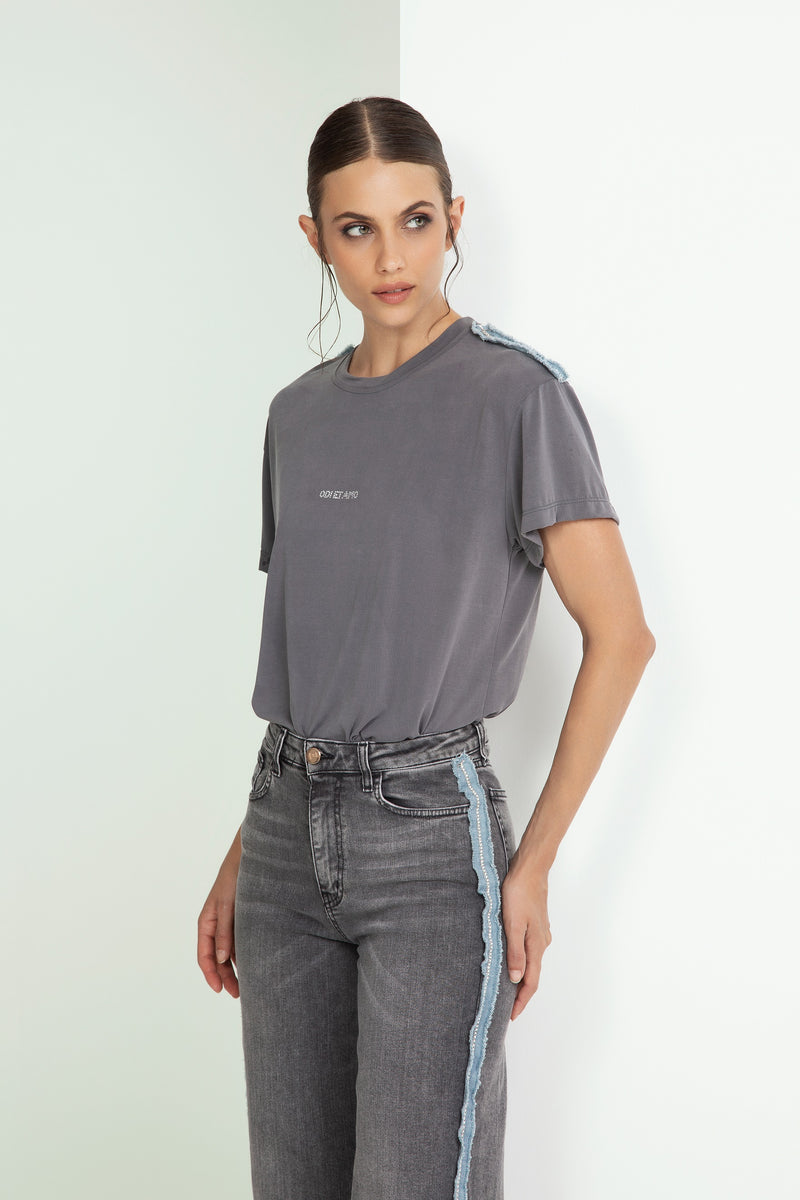 T‐SHIRT INSERTI JEANS E STRASS